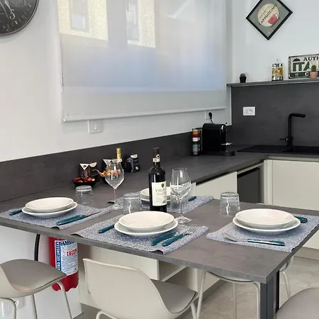 Perlage House -appartamento In Centro A 200 Mt Da Porta Camollia A Piano Terra Con Entrata Indipendente - Parcheggi Disponibili - Lejlighed Siena