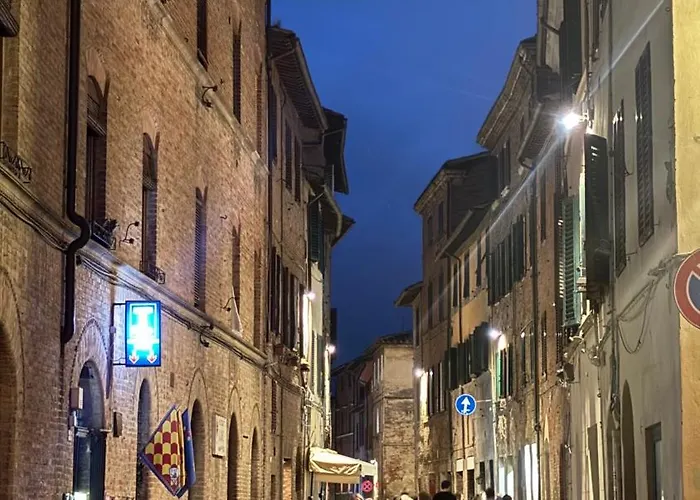 Perlage House -appartamento In Centro A 200 Mt Da Porta Camollia A Piano Terra Con Entrata Indipendente - Parcheggi Disponibili - Апартаменти