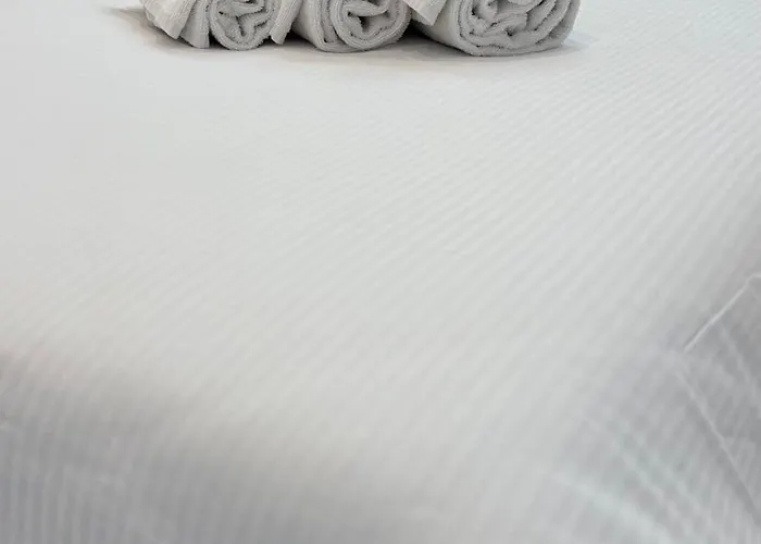 Perlage House -appartamento In Centro A 200 Mt Da Porta Camollia A Piano Terra Con Entrata Indipendente - Parcheggi Disponibili - Апартаменти *