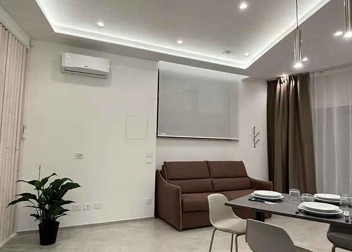 Apartament Perlage House -appartamento In Centro A 200 Mt Da Porta Camollia A Piano Terra Con Entrata Indipendente - Parcheggi Disponibili -