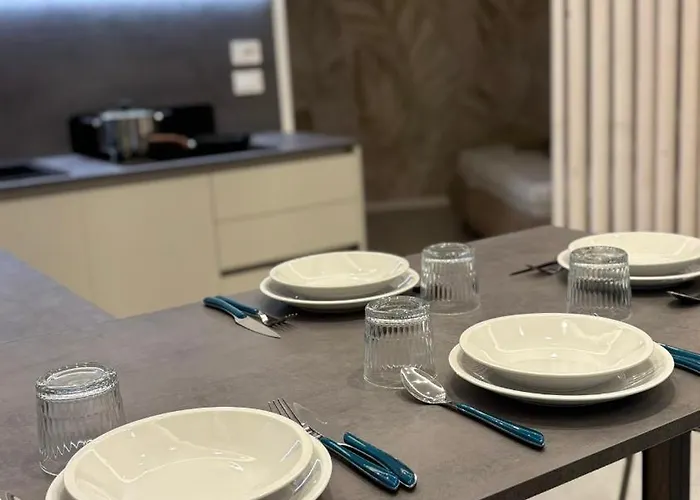 Perlage House -appartamento In Centro A 200 Mt Da Porta Camollia A Piano Terra Con Entrata Indipendente - Parcheggi Disponibili - *