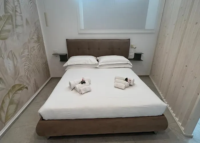 Apartmán Perlage House -appartamento In Centro A 200 Mt Da Porta Camollia A Piano Terra Con Entrata Indipendente - Parcheggi Disponibili - *